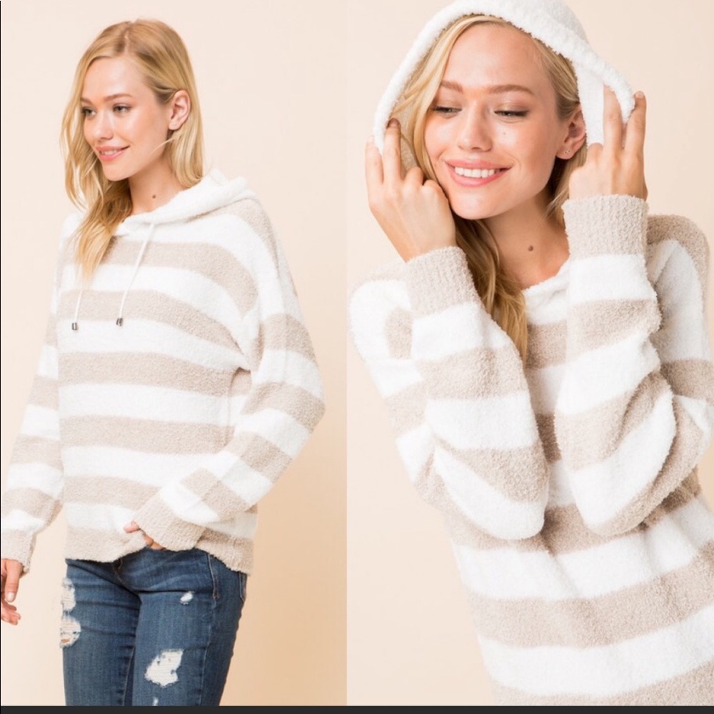 ❄️❋ NWT ❋ Striped Oatmeal Pullover Hoodie ❋🌷